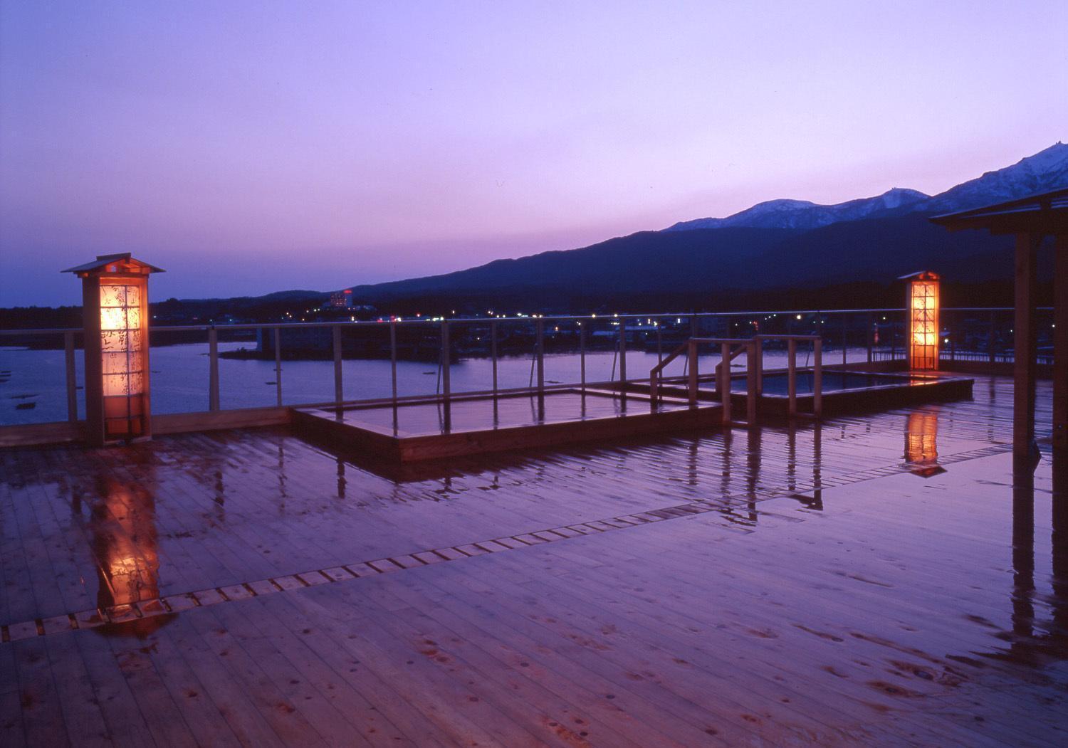 湖畔の宿 吉田家 佐渡市 エクステリア 写真